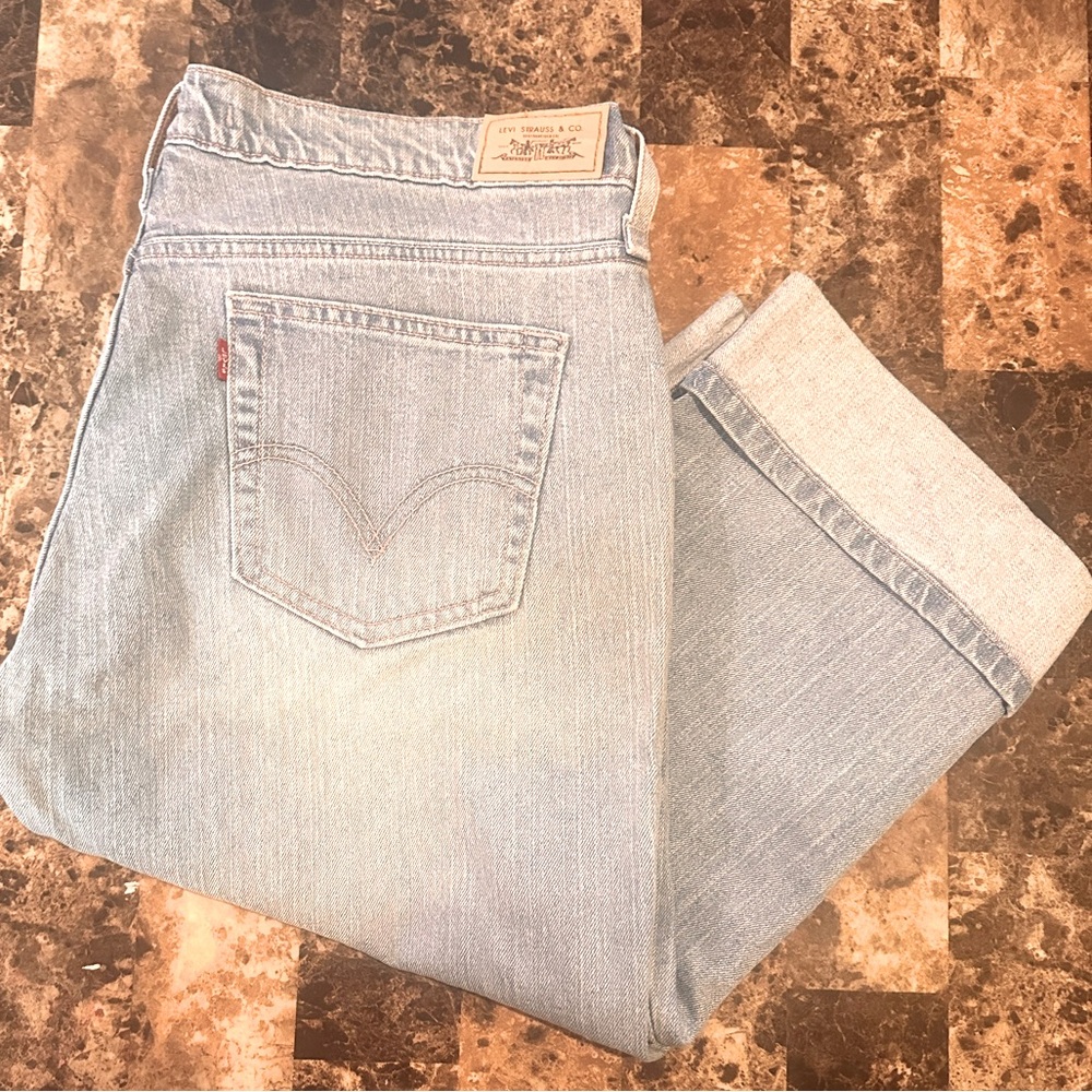 Vintage Levies Capris. Size 14